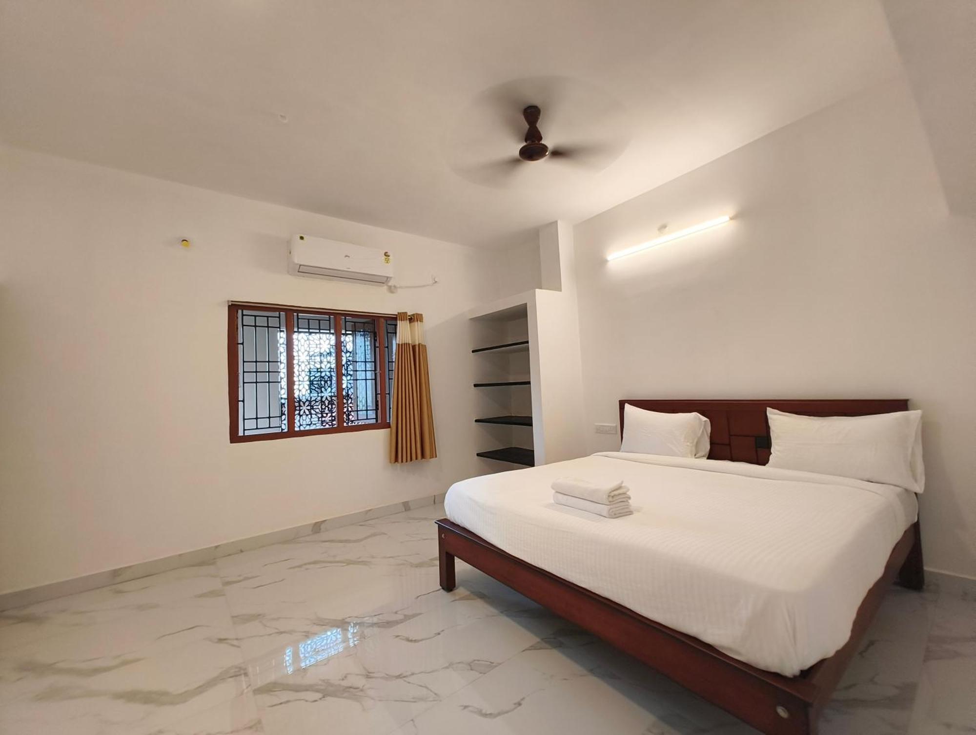 Homestay Eesha - A Premium Near Temple *
