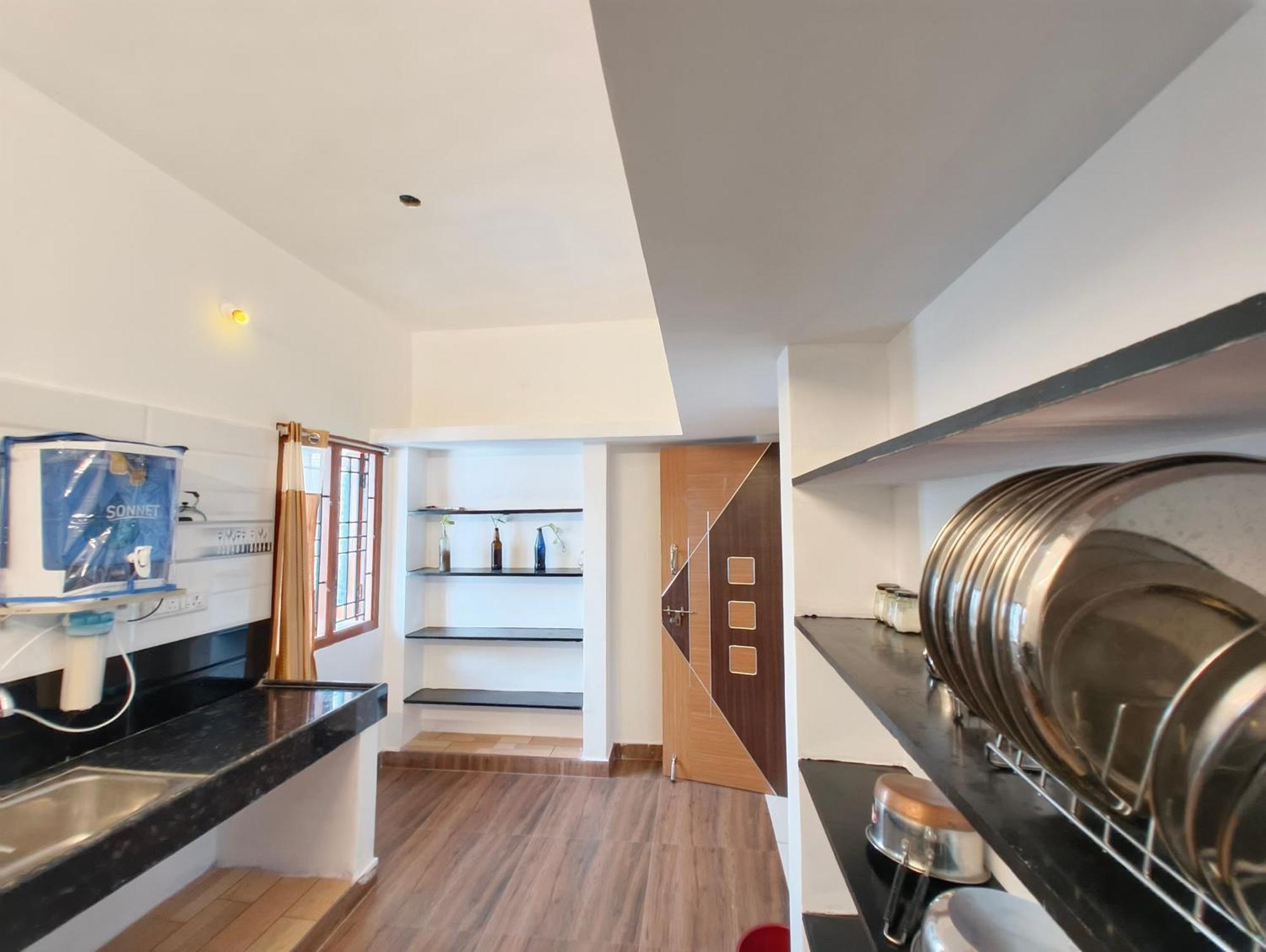 Homestay Eesha - A Premium Near Temple